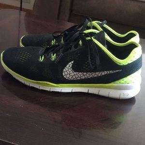 Women’s nike shoes